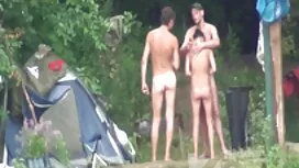 Gli sposi al donne v ...