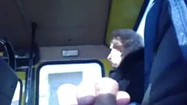 Lo straniero è tenta ...