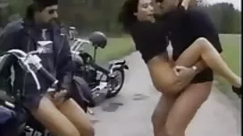 Sexy ragazza ha acce ...