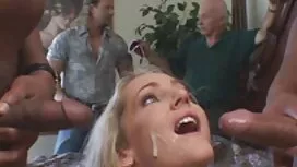 Bionda fa video porn ...