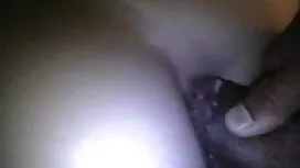 La ragazza era molto ...